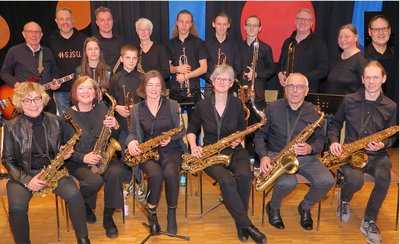 Die Big Band "Golden Wings" (Foto: Reimund Menninghaus / DÜLMENplus)