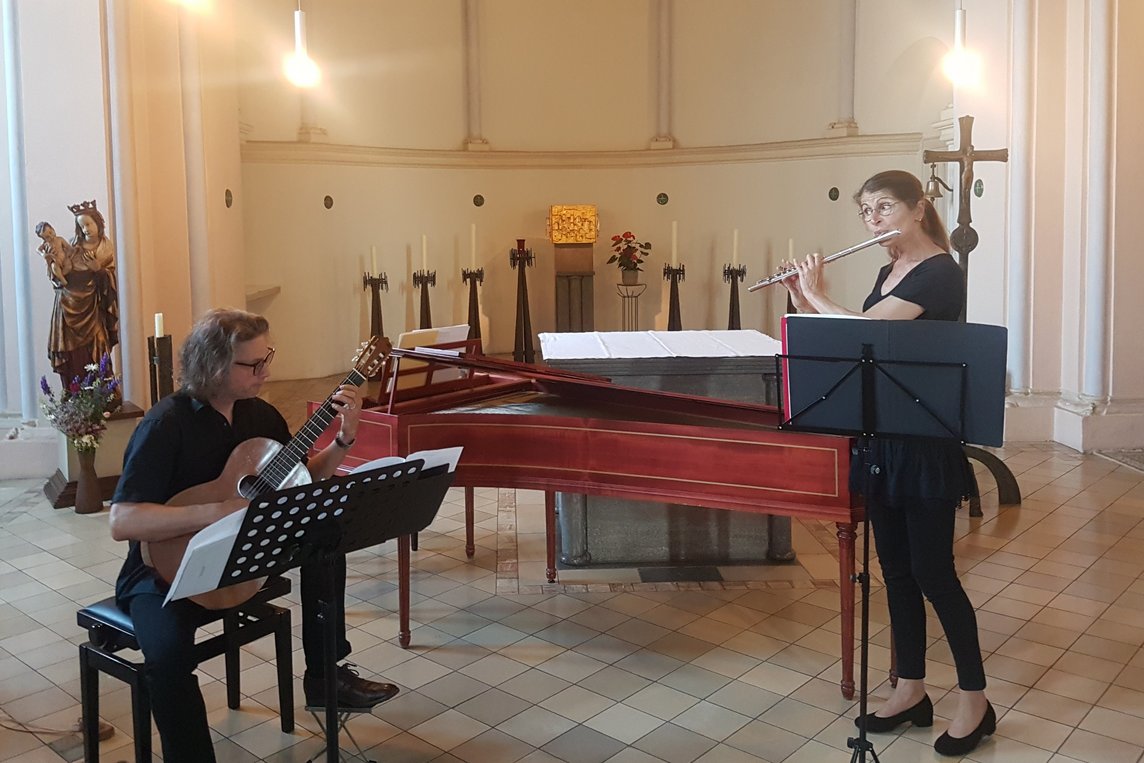 Sven Bey und Sigrid Stratmann spielen im "Ensemble Continuo". Foto: privat